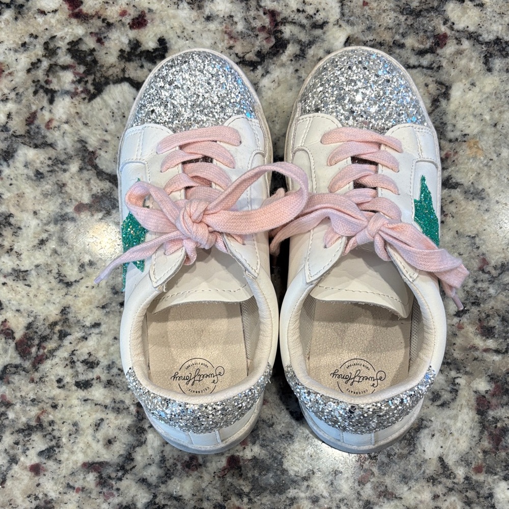 SweetHoney White and Silver Kids Sneakers with Green Star - Picture 2 of 8